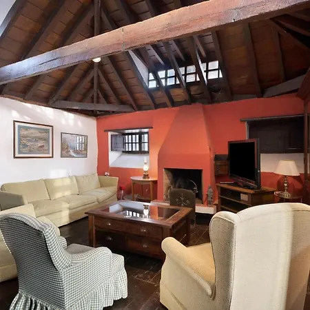 17th Century Canary Mansion